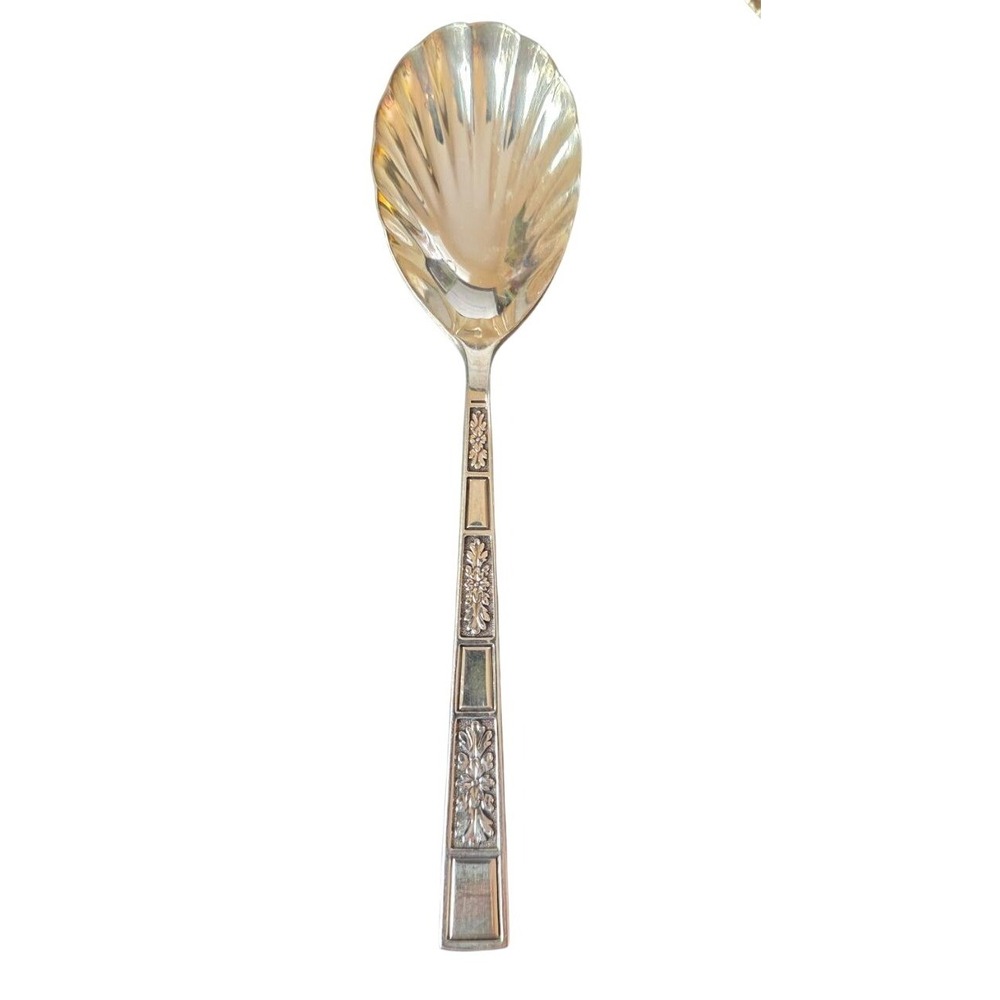 Reed & Barton Silver Plate Berry Spoon Shell Bowl Ornate Floral Handle Serving